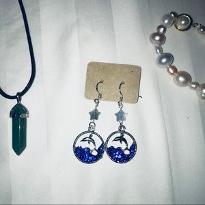 NWT Dolphin with Sea Shell Stars Earrings